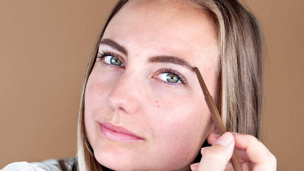 Brynsminke steg for steg: blyant, gel eller pomade? - iGlow.no