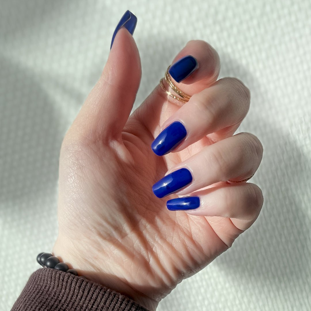 iGlow Neglelakk - Blue Velvet (Dyp blå) - iGlow.no
