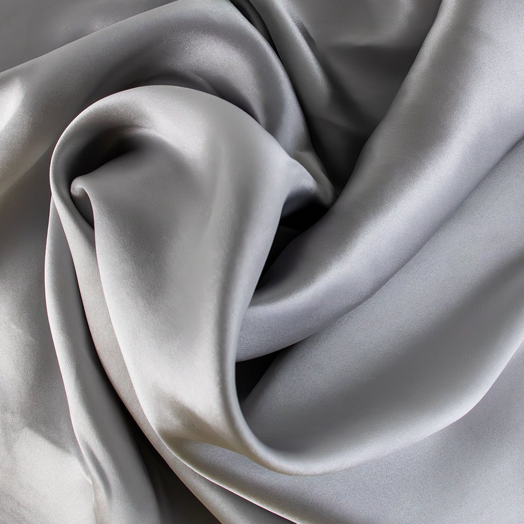 iGlow Silkeputetrekk, Serene Silver &amp; Teddytøfler, Sweet Blue - iGlow.no