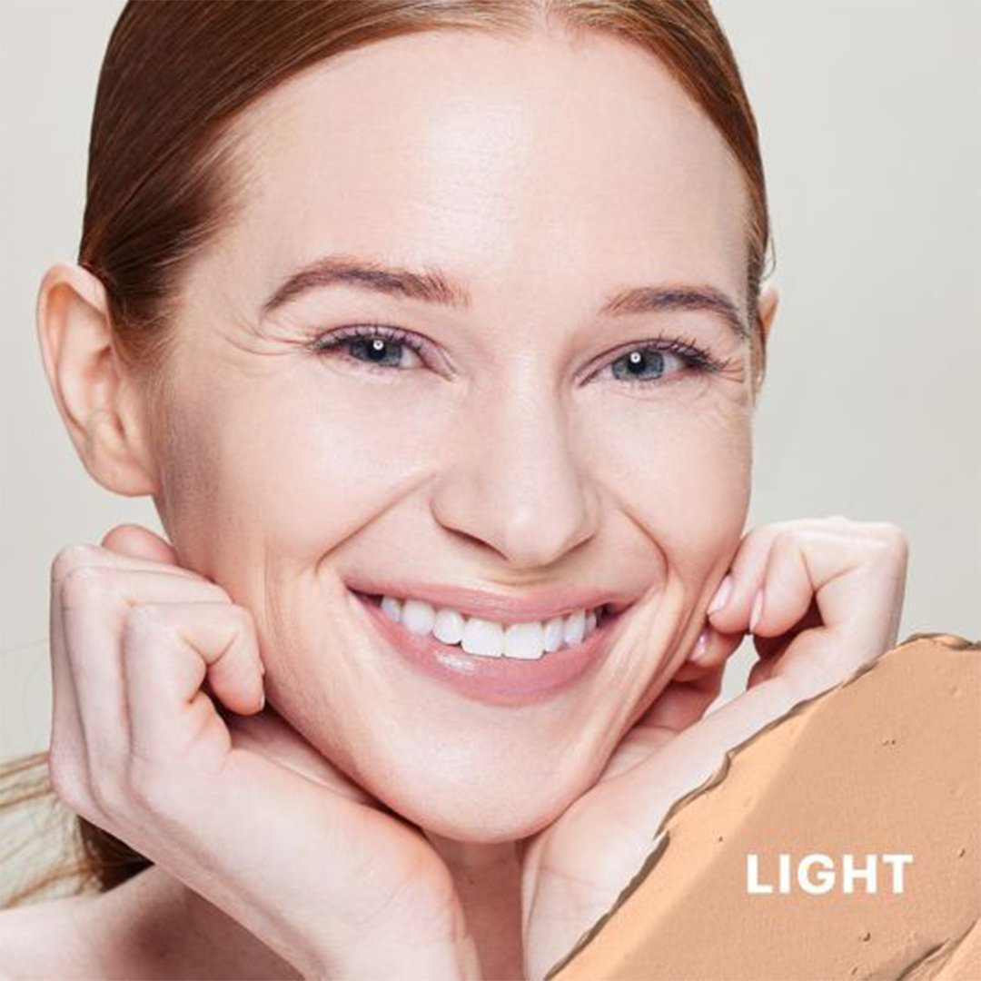 glo Skin Beauty - Oil-Free Tinted Primer, Light 30ml - iGlow.no